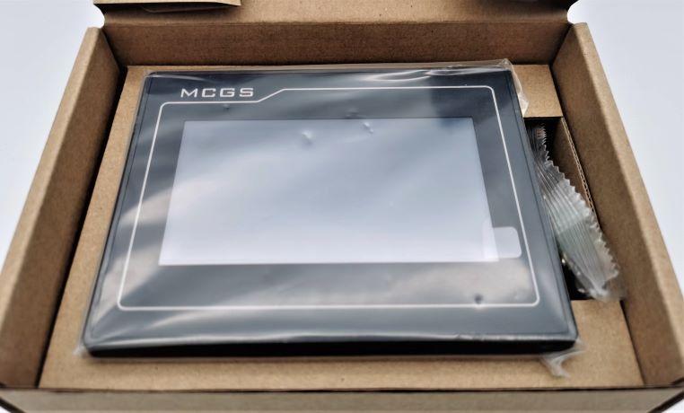 东莞7寸触摸屏昆仑通态TPC7032Ki